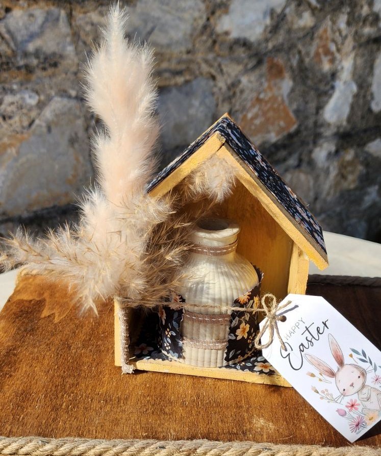 Χειροποίητο Πασχαλινό Διακοσμητικό «Σπιτάκι» με Boho Βαζάκι & Pampas Grass Μικρό