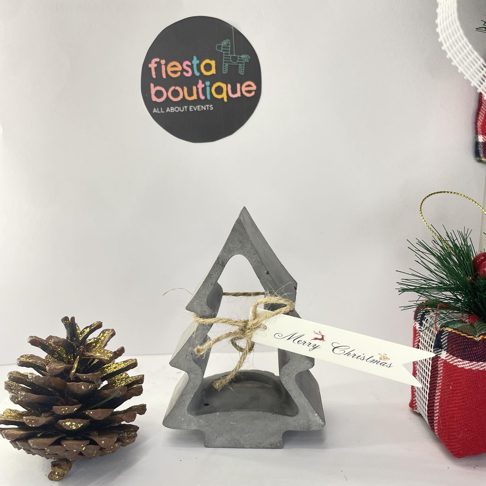 Χειροποίητο Κηροπήγιο Ρεσό σε Σχέδιο Χριστουγεννιάτικο Δέντρο