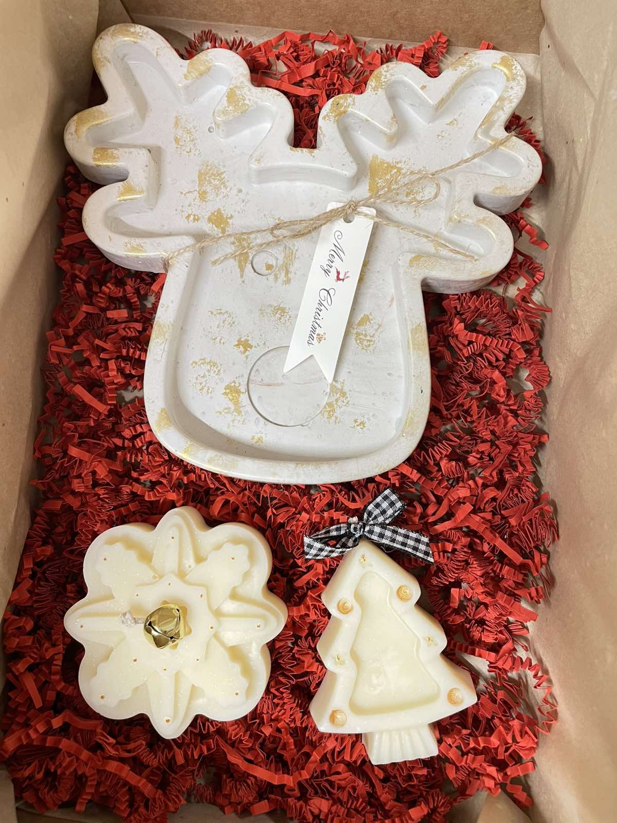 Χριστουγεννιάτικο Gift Box: Δίσκος Ελαφάκι & Αρωματικά Κεριά