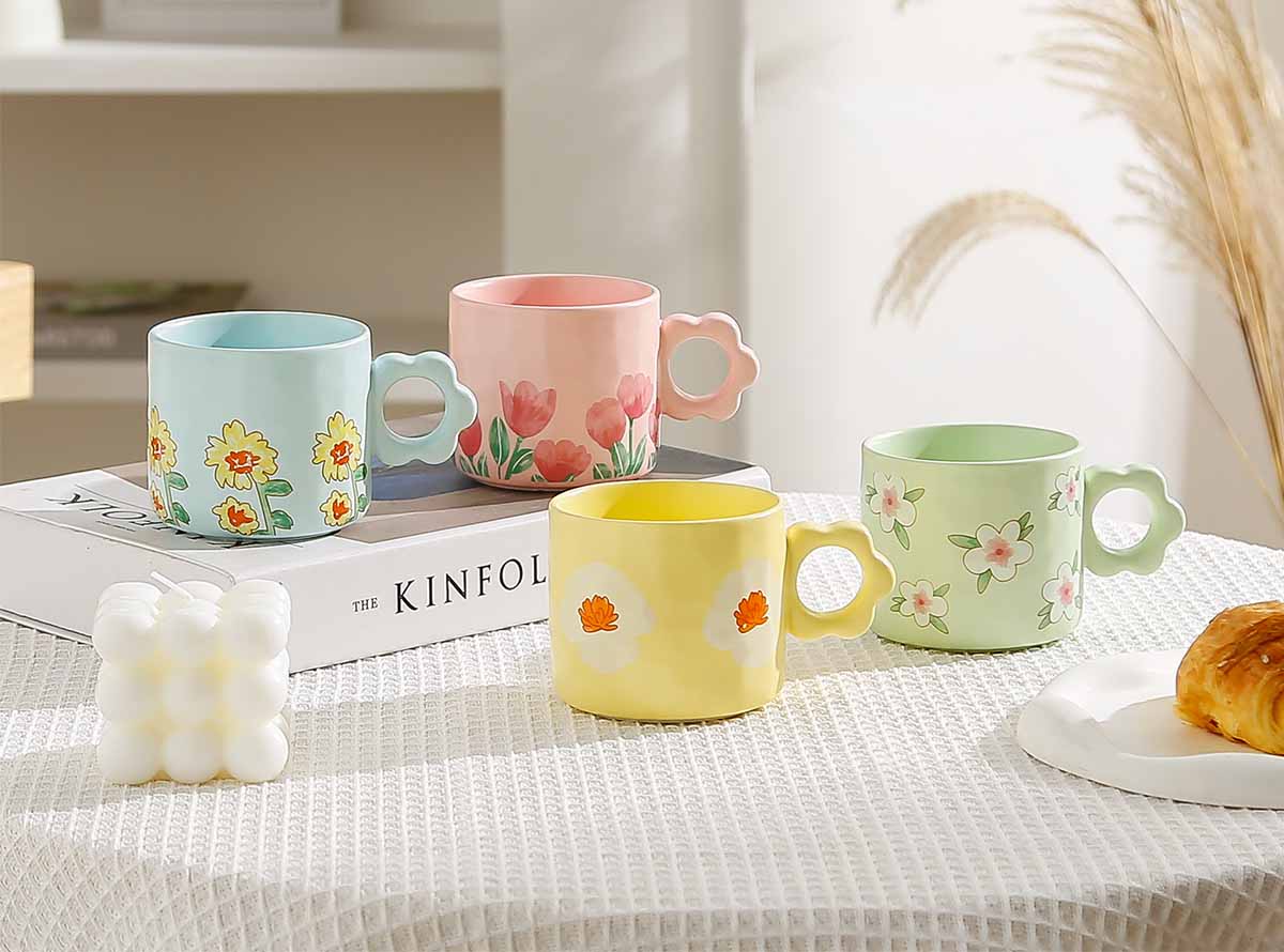 Κούπες φλοράλ με λαβή λουλούδι λαχανί