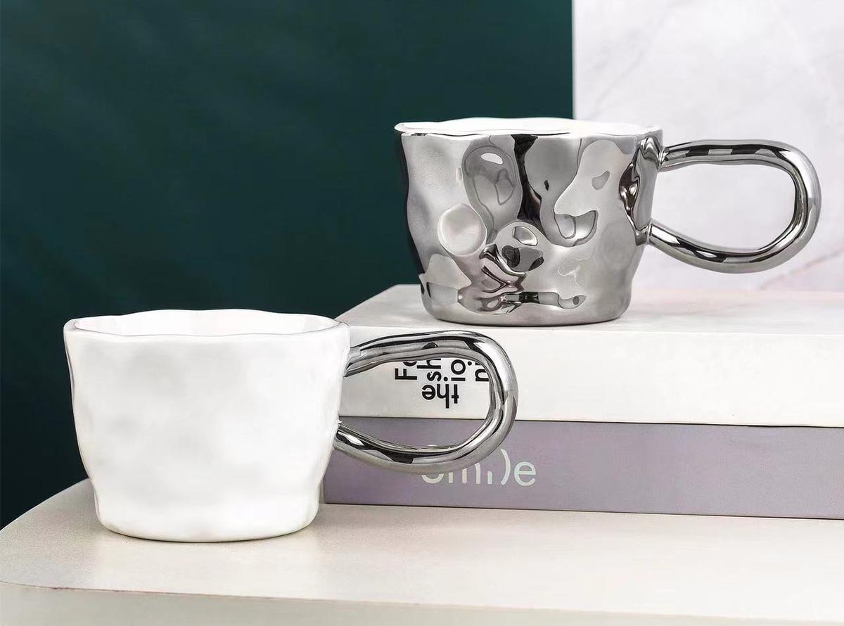 Κούπες βαθουλώματα ασημί λευκό