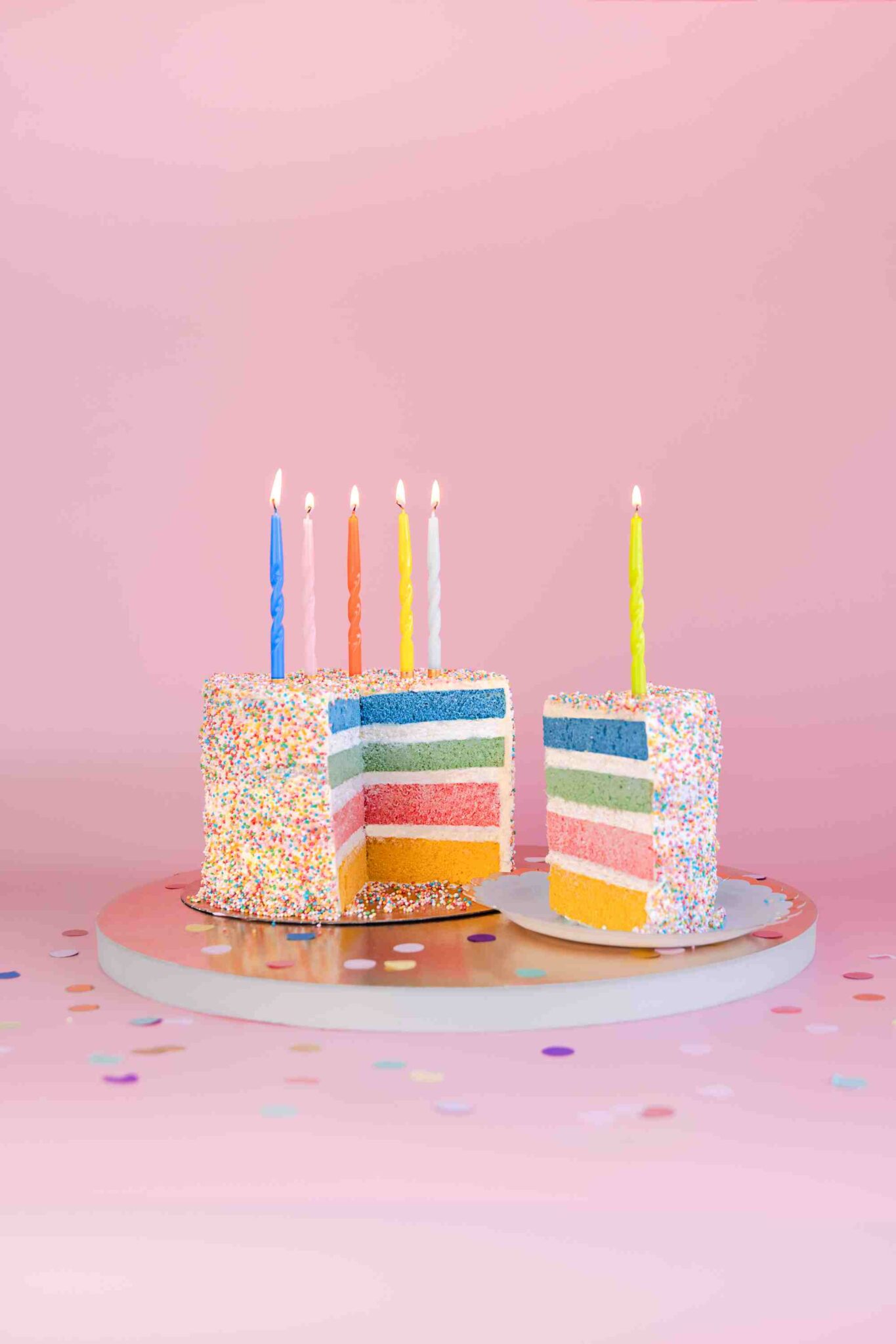 Πολύχρωμα Κεράκια Twisted με Χρυσή Βάση