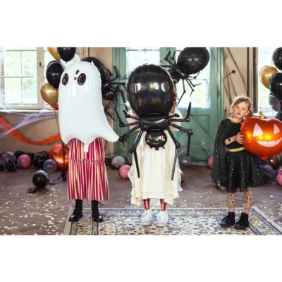 kids-with-halloween-balloons