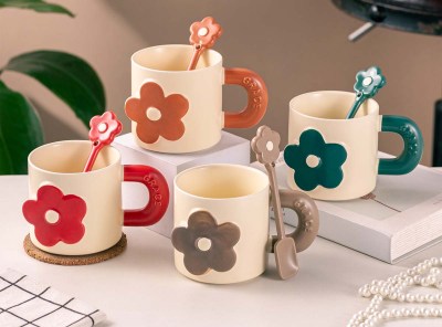 koupes-dixrwmes-me-louloudi-kai-koutali