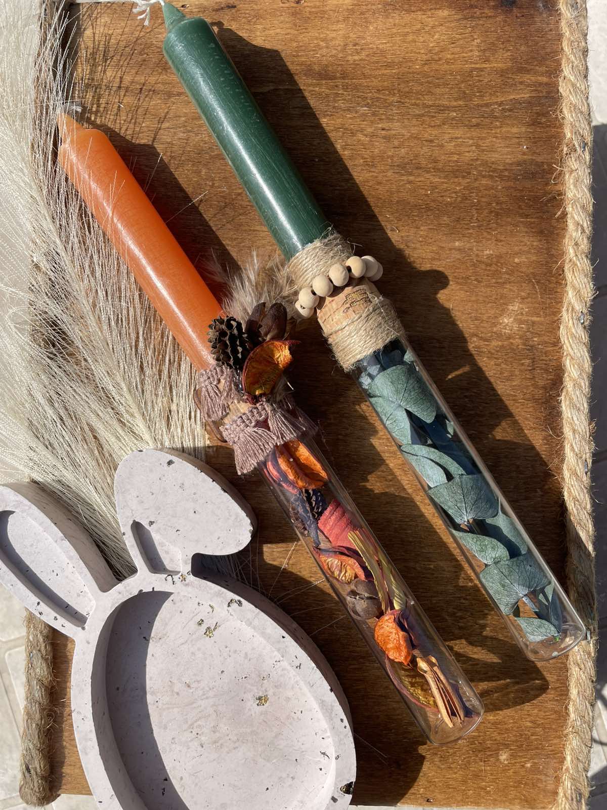 Λαμπάδα με κρύσταλο και αποξηραμένα λουλούδια 30 εκ