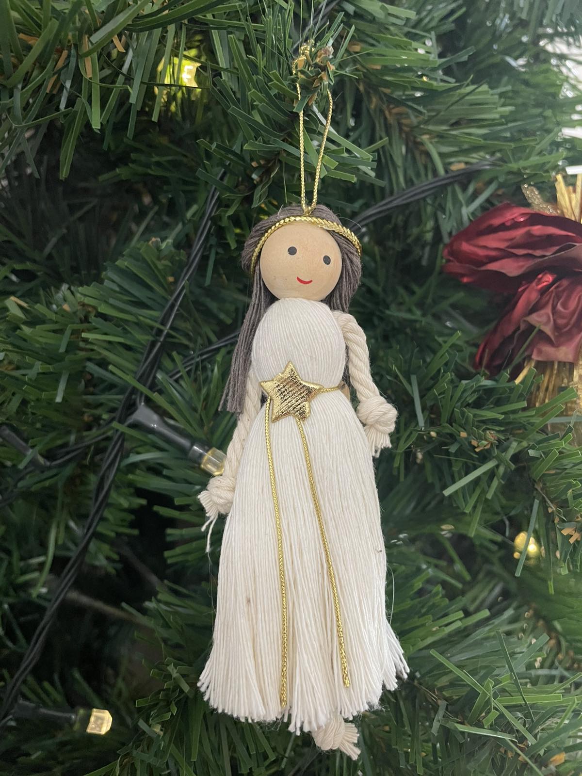 Χειροποίητη κούκλα μακραμέ λευκή(12εκ)