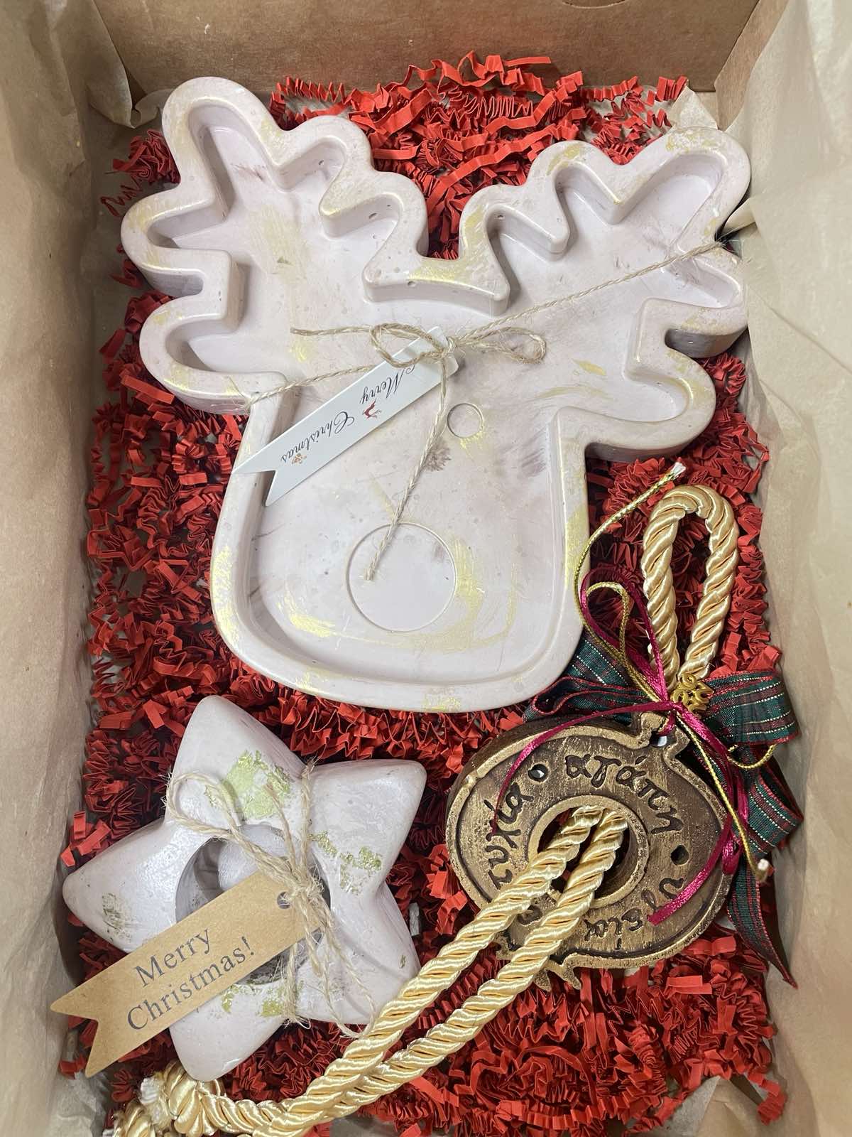 Λευκά Χριστούγεννα: Κομψό Σετ Διακόσμησης