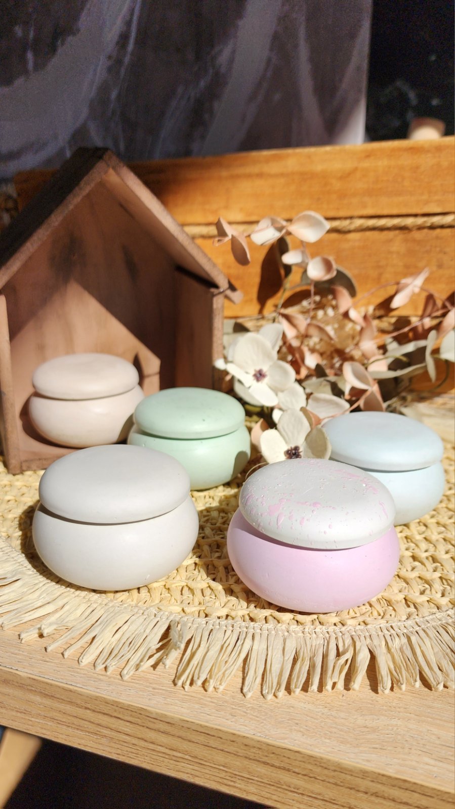 Χειροποίητη κεραμική Μπομπονιέρα Macaron